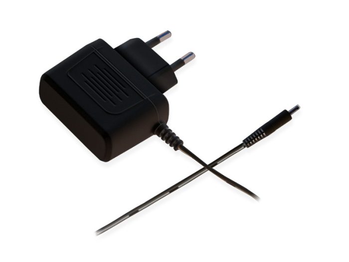 luvion-essential-black-adapter